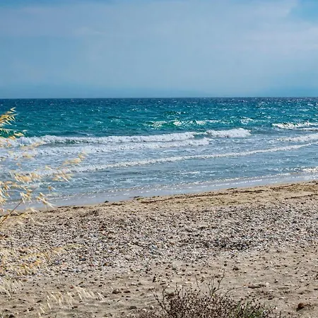 Azzurro Seafront *