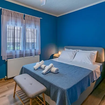 Semesterbostad Azzurro Seafront Nea Kallikrateia