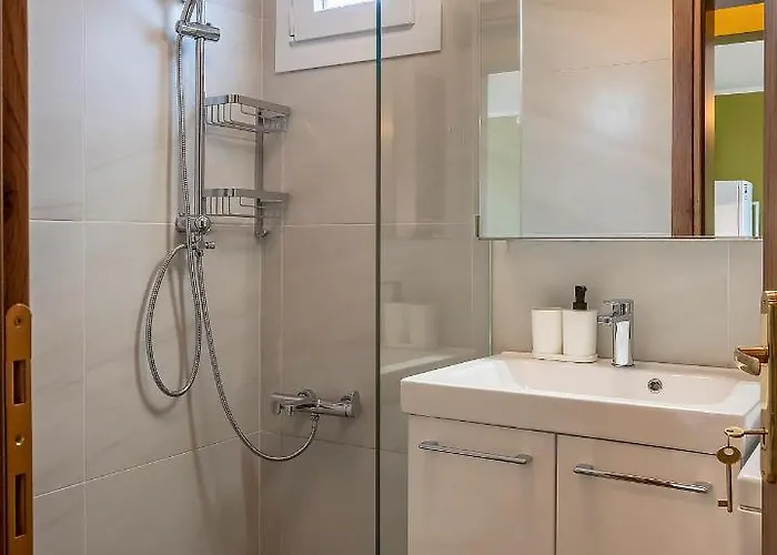 Azzurro Seafront Дом отдыха *