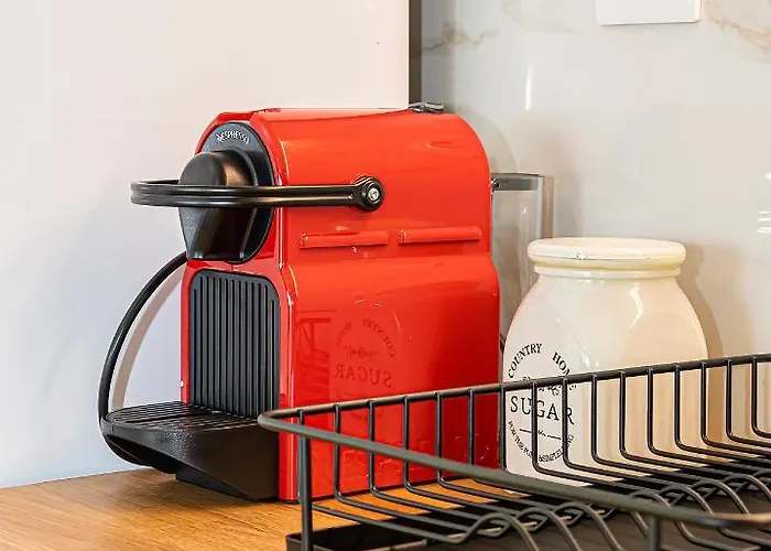 Azzurro Seafront Дом отдыха