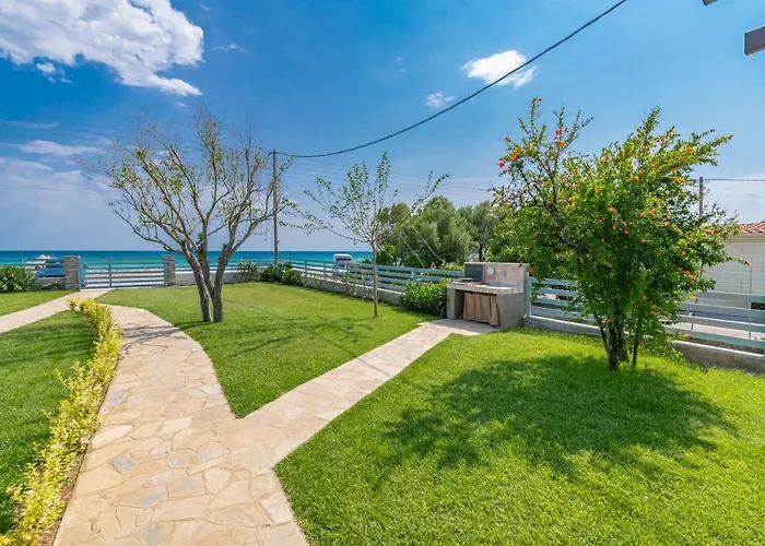 Azzurro Seafront Nea Kallikrateia